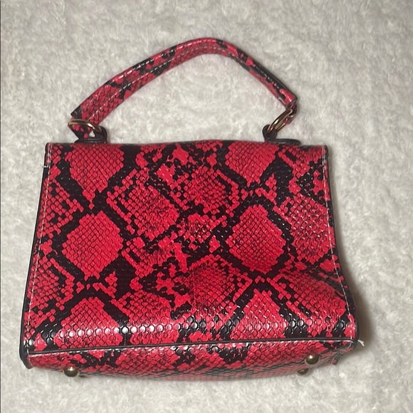 Red Snake Print Handbag - Picture 2 of 13